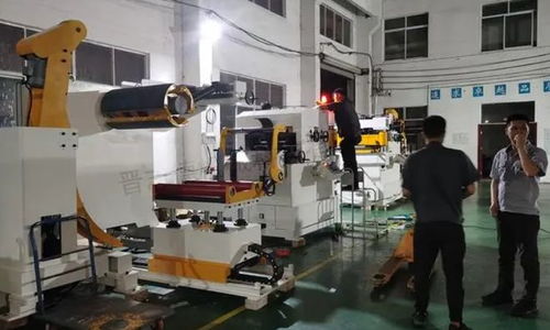 月工作353.5小時(shí)成常態(tài)？員工身心俱疲引熱議，畸形加班文化何時(shí)休